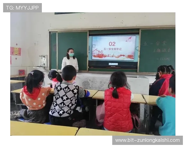 尊龙人生就是博爱:用爱心呵护每一个需要帮助的生命 尊龙人生就是博爱:用爱心呵护每一个需要帮助的生命